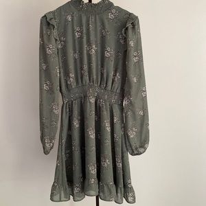 Forever 21 Green Floral Dress